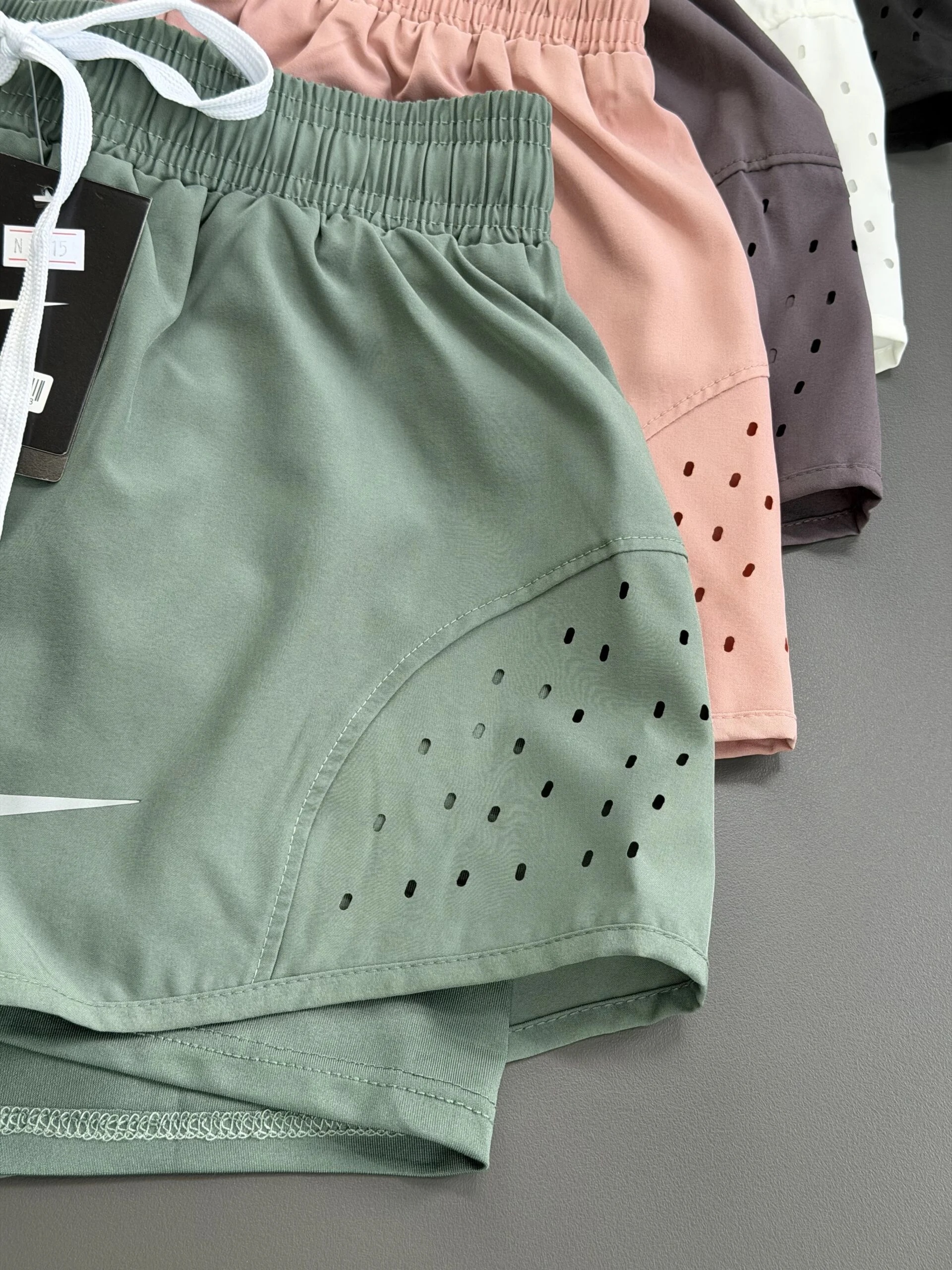 شلوارک کشاله دار حرفه ای Nike pro